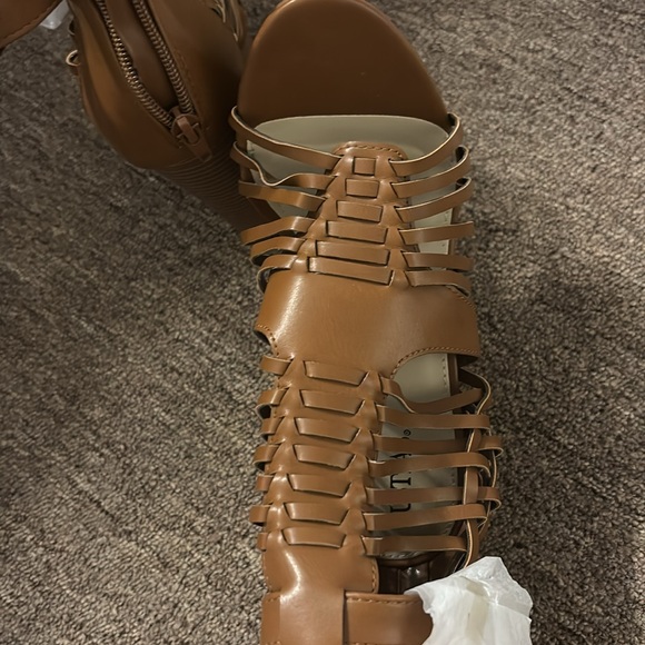 JustFab light brown braided heel - Picture 4 of 5